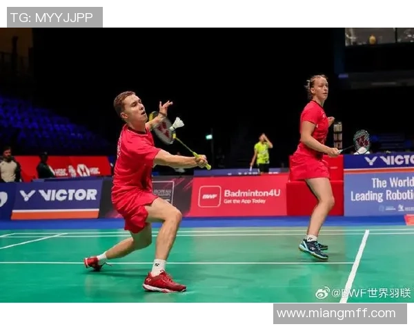 成都羽毛球队与北京羽毛球队赛后复盘速度对比分析